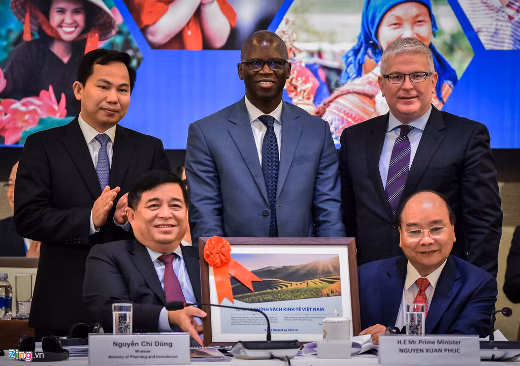 Viet Nam voi cau hoi 'dang o dau, can lam gi va nhu the nao' hinh anh 3