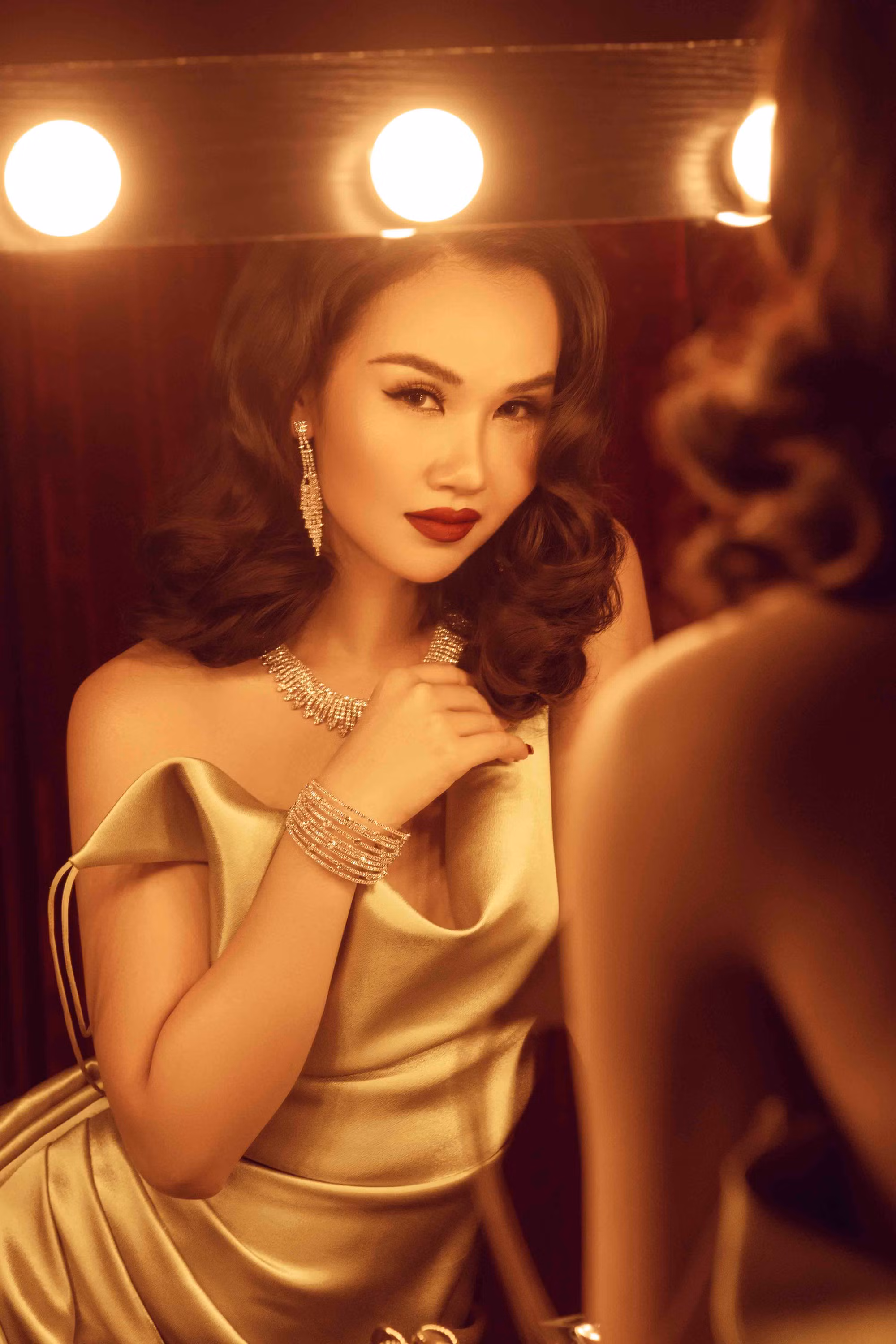 Ca sĩ Võ Hạ Trâm 