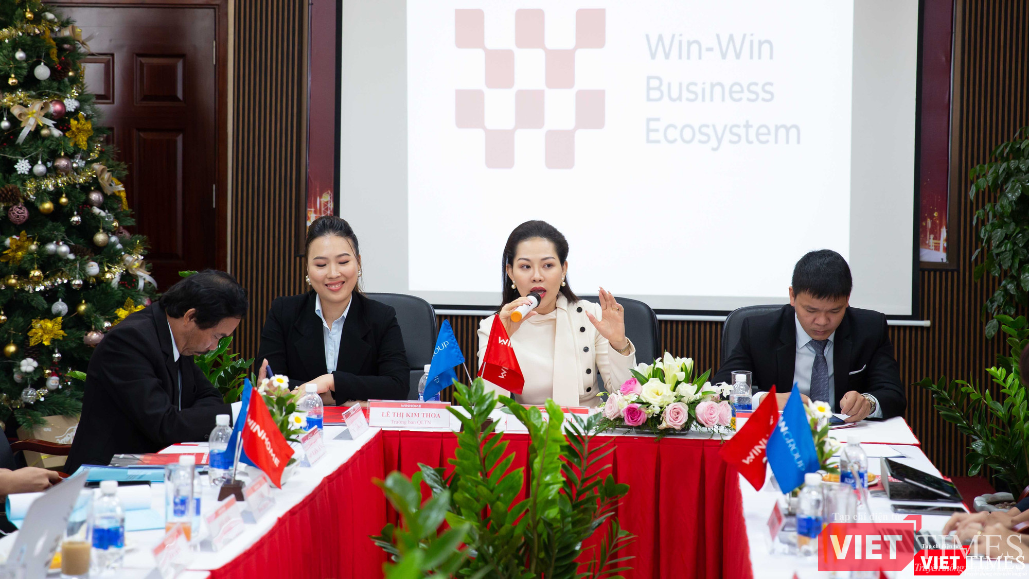 Bà Nguyễn Nhất Ly, Phó Chủ tịch HĐQT tập đoàn Lean Group, giám đốc đầu tư Win Home chia sẻ về kế hoạch tương lai của Win Home với hệ sinh thái Win - Win Bà Nguyễn Nhất Ly, Phó Chủ tịch HĐQT tập đoàn Lean Group, giám đốc đầu tư Win Home chia sẻ về kế hoạch tương lai của Win Home với hệ sinh thái Win - Win