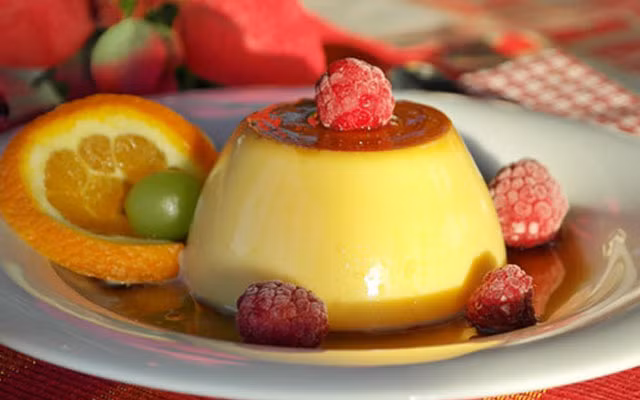 Có thể dùng trái bơ thay thế cho lượng kem trong công thức chế biến món bánh mousse hoặc pudding