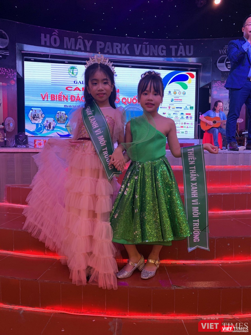 Tham gia các hoạt động với nguồn năng lượng tích cực, Alice Nguyễn đã lan truyền đến các bạn nhỏ thông điệp bảo vệ môi trường