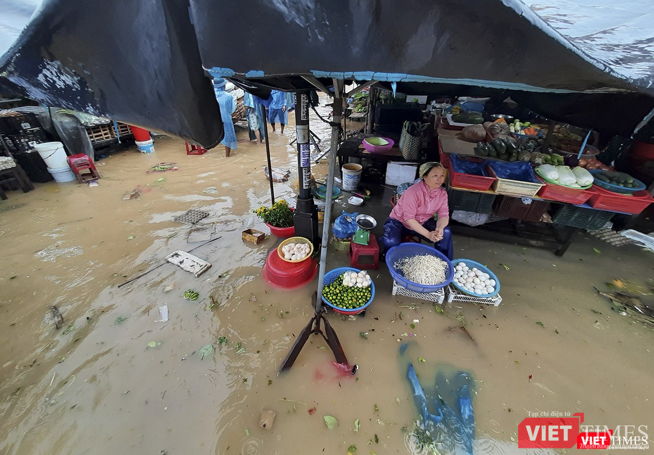 Số khác vẫn buôn bán bình thường