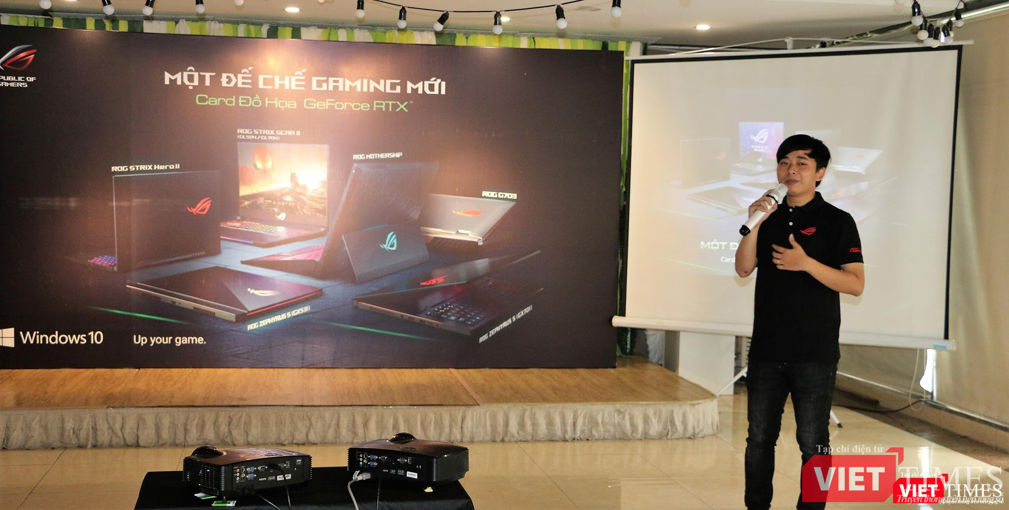 Anh Phạm Văn Luận, Giám đốc Kỹ thuật ASUS ROG Việt Nam giới thiệu các mẫu laptop dành cho game thủ Anh Phạm Văn Luận, Giám đốc Kỹ thuật ASUS ROG Việt Nam giới thiệu các mẫu laptop dành cho game thủ