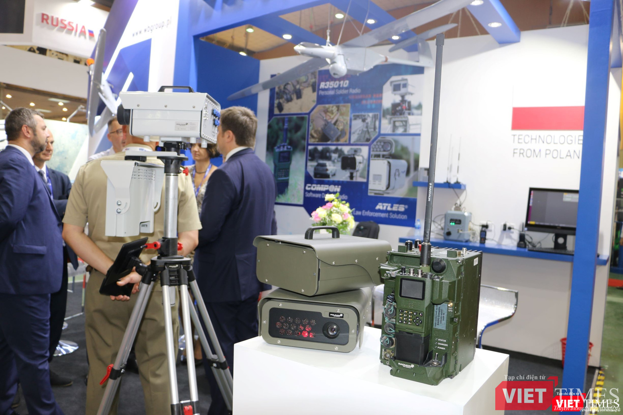 Thiết bị thông tin liên lạc của WB Group