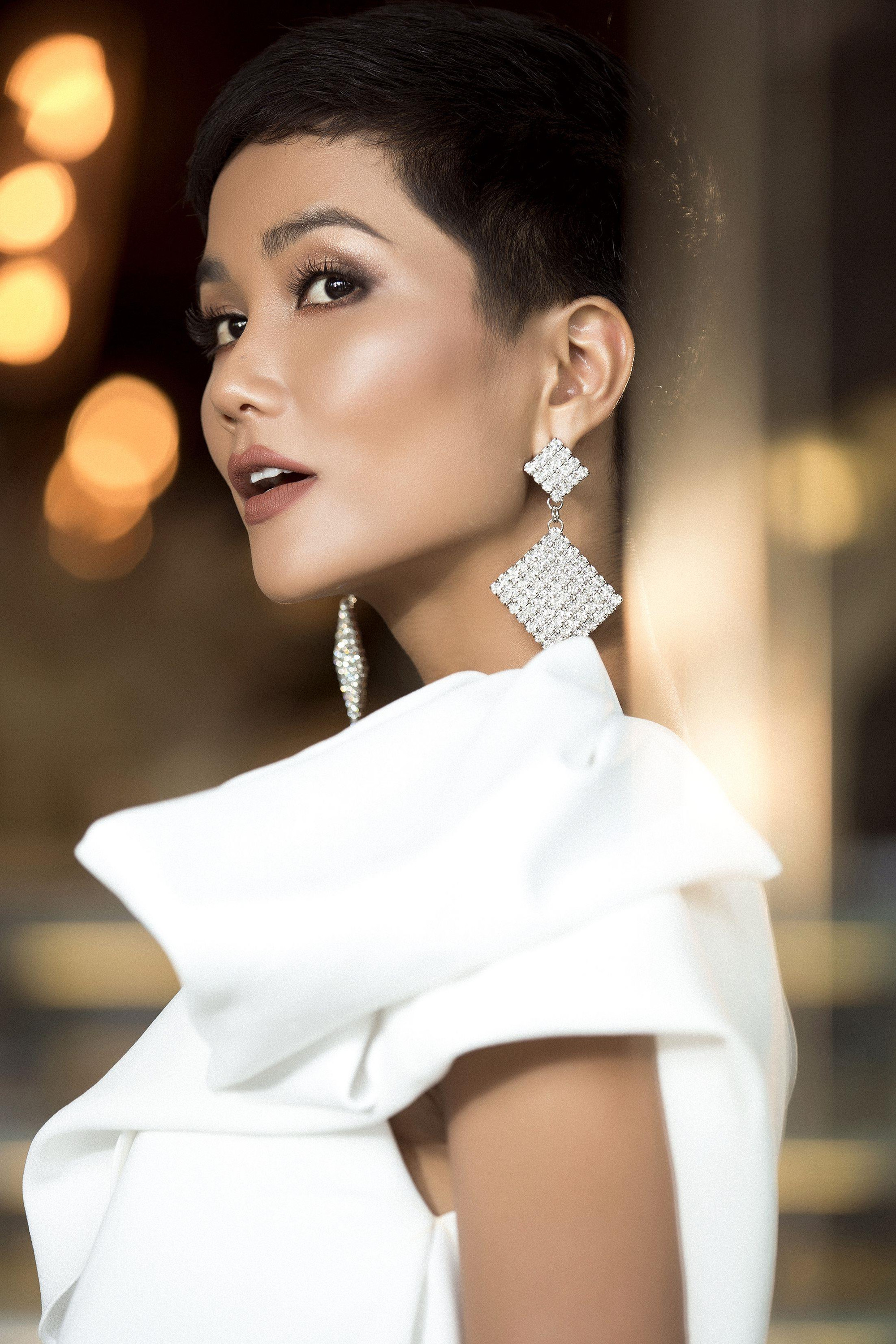 Hoa hậu H'Hen Niê lọt top 50 người phụ nữ có ảnh hưởng nhất Việt Nam 2019