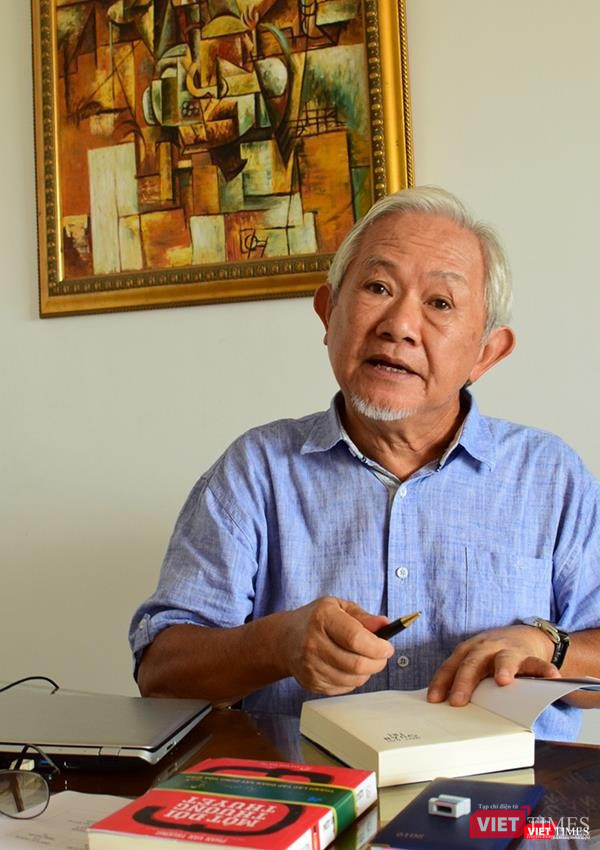 "Đặng Lê Nguyên Vũ giống hệt như hầu hết tất cả các ông chủ của các công ty gia đình lớn ở Việt Nam, đều mắc bệnh cho là mình tài giỏi" - GS Phan Văn Trường nói