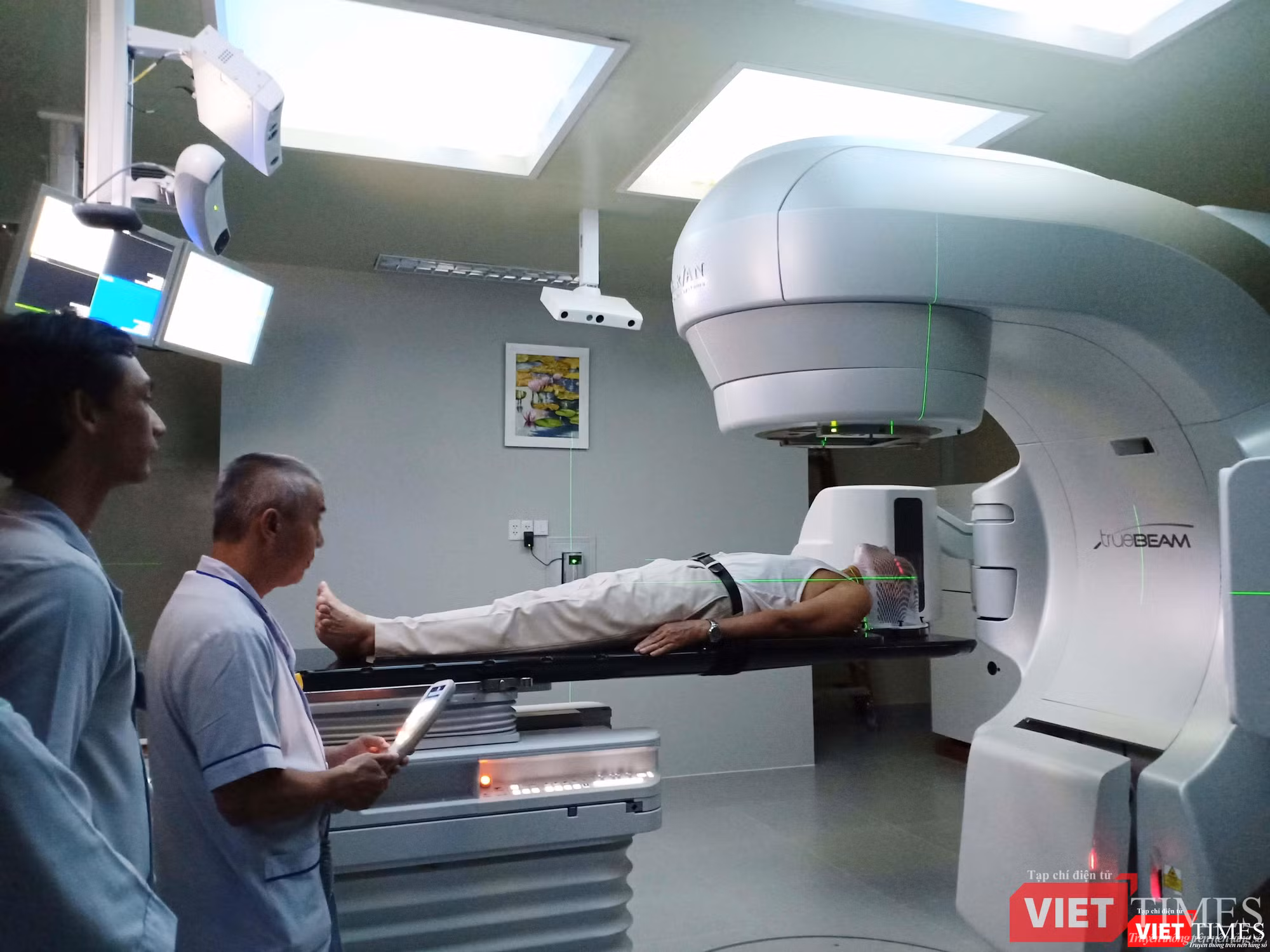 Thế hệ máy xạ trị hiện đại trong điều trị ung thư tại BV Ung bướu