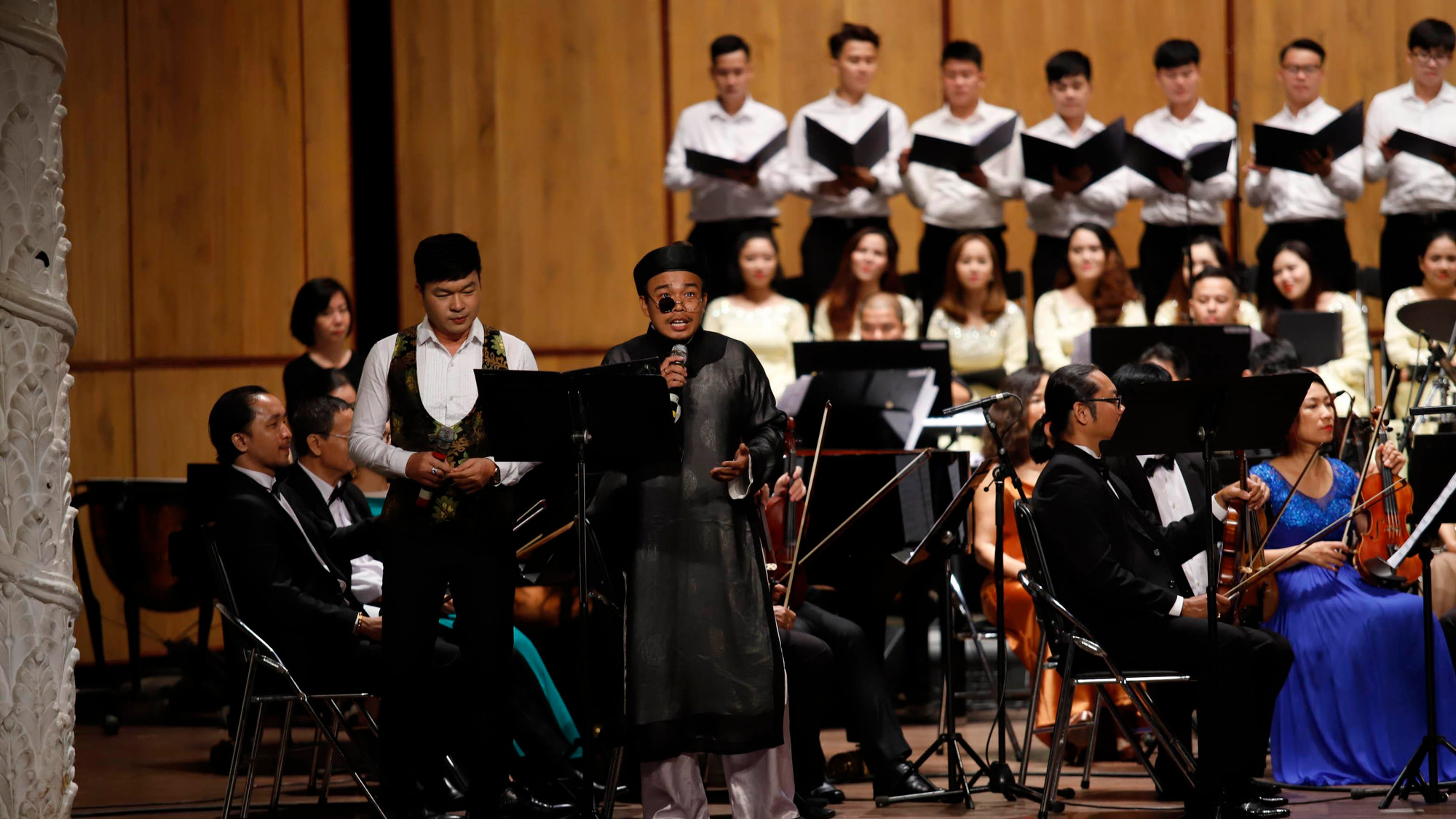 Ca sĩ Vũ Minh Trí vai Thầy đồ Cóc