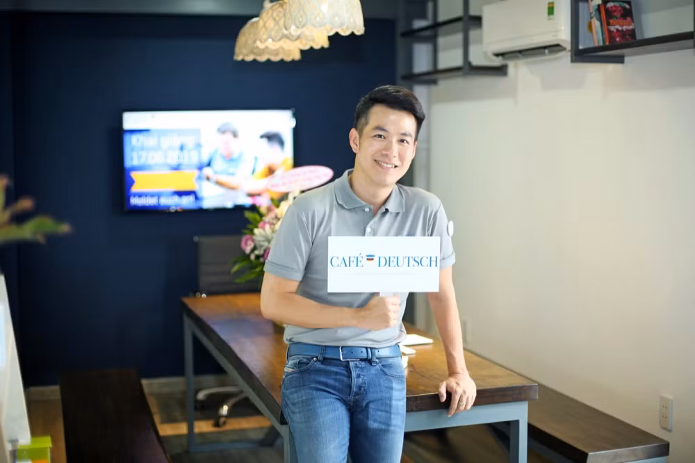 Sau âm nhạc, thì ngôn ngữ là niềm đam mê thứ hai của “quý ông hát nhạc Jazz” Hồ Trung Dũng Sau âm nhạc, thì ngôn ngữ là niềm đam mê thứ hai của “quý ông hát nhạc Jazz” Hồ Trung Dũng