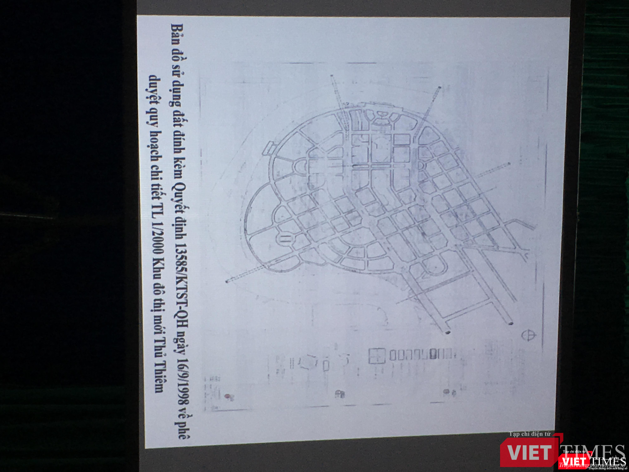Bản đồ sử dụng đất đính kèm Quyết định 13585/KTST-QH ngày 16/9/1998 về phê duyệt quy hoạch chi tiết TL 1/2000 Khu đô thị mới Thủ Thiêm (tài liệu cung cấp tại họp báo) Bản đồ sử dụng đất đính kèm Quyết định 13585/KTST-QH ngày 16/9/1998 về phê duyệt quy hoạch chi tiết TL 1/2000 Khu đô thị mới Thủ Thiêm (tài liệu cung cấp tại họp báo)