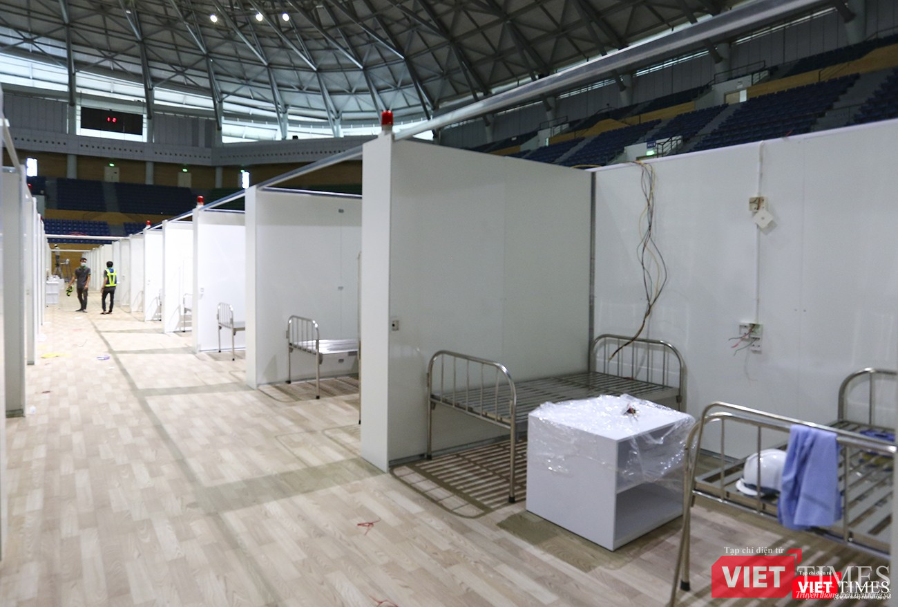 Các buồng bệnh đã được lắp đặt giường tủ