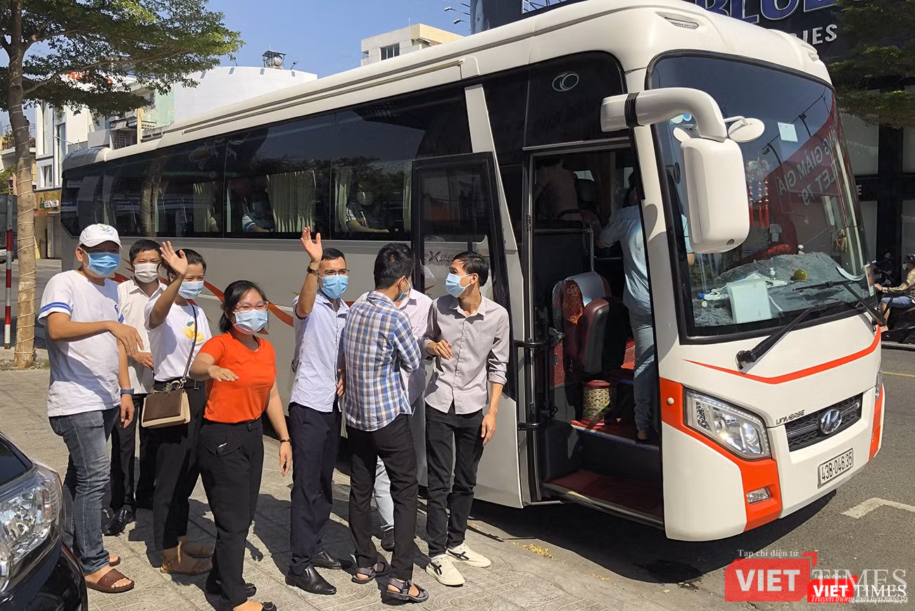 Đoàn y bác sỹ tỉnh Thừa Thiên Huế