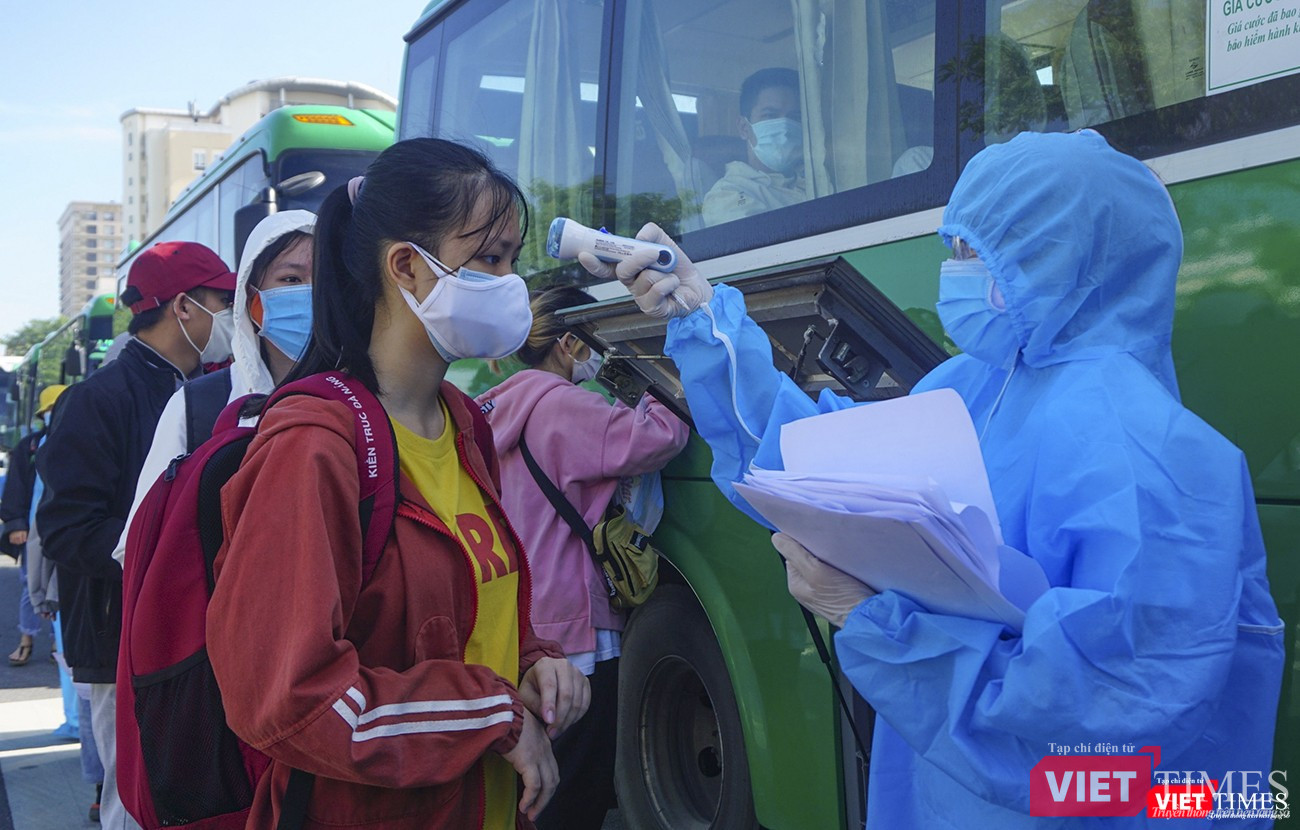 Tất cả công dân được đo thân nhiệt Tất cả công dân được đo thân nhiệt