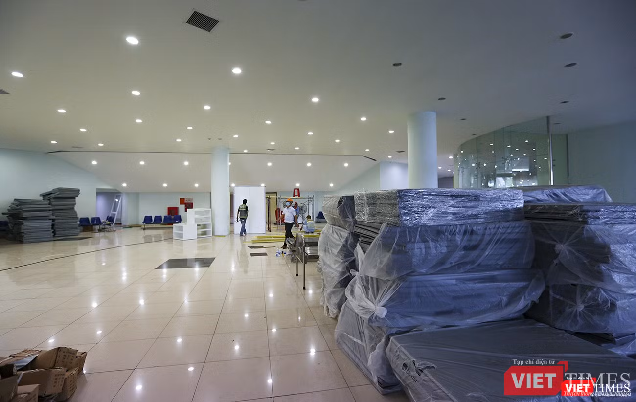 Nệm giường bệnh chuẩn bị sẵn sàng