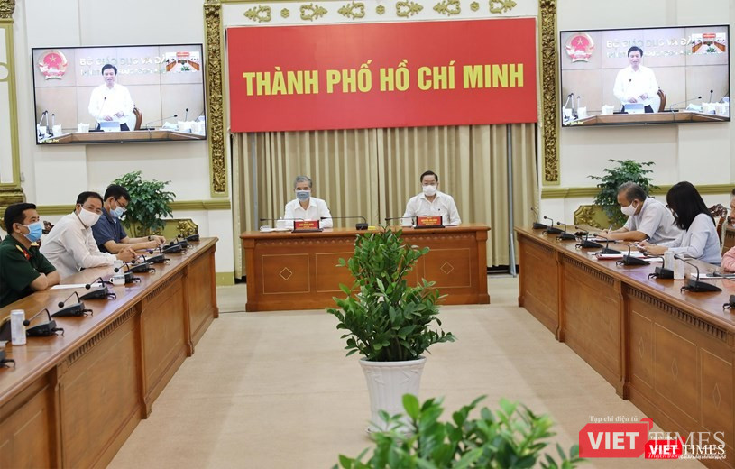 Họp thường trực Chính phủ chiều 12/8, điểm cầu TP. HCM (Ảnh: Đình Nguyên) Họp thường trực Chính phủ, Điểm cầu TP.HCM - Ảnh Đình Nguyên