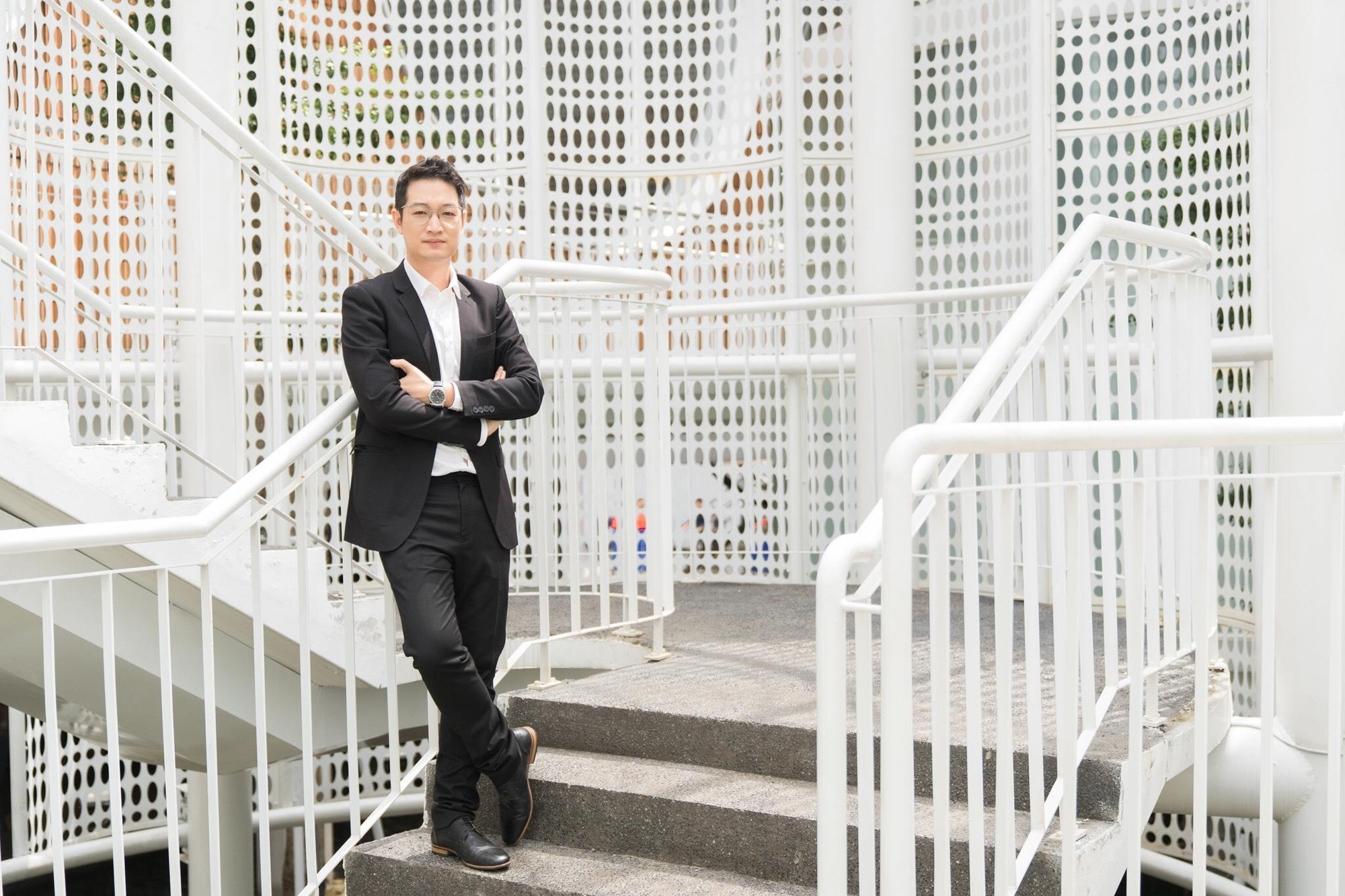 Giám khảo Samuel Hoàng