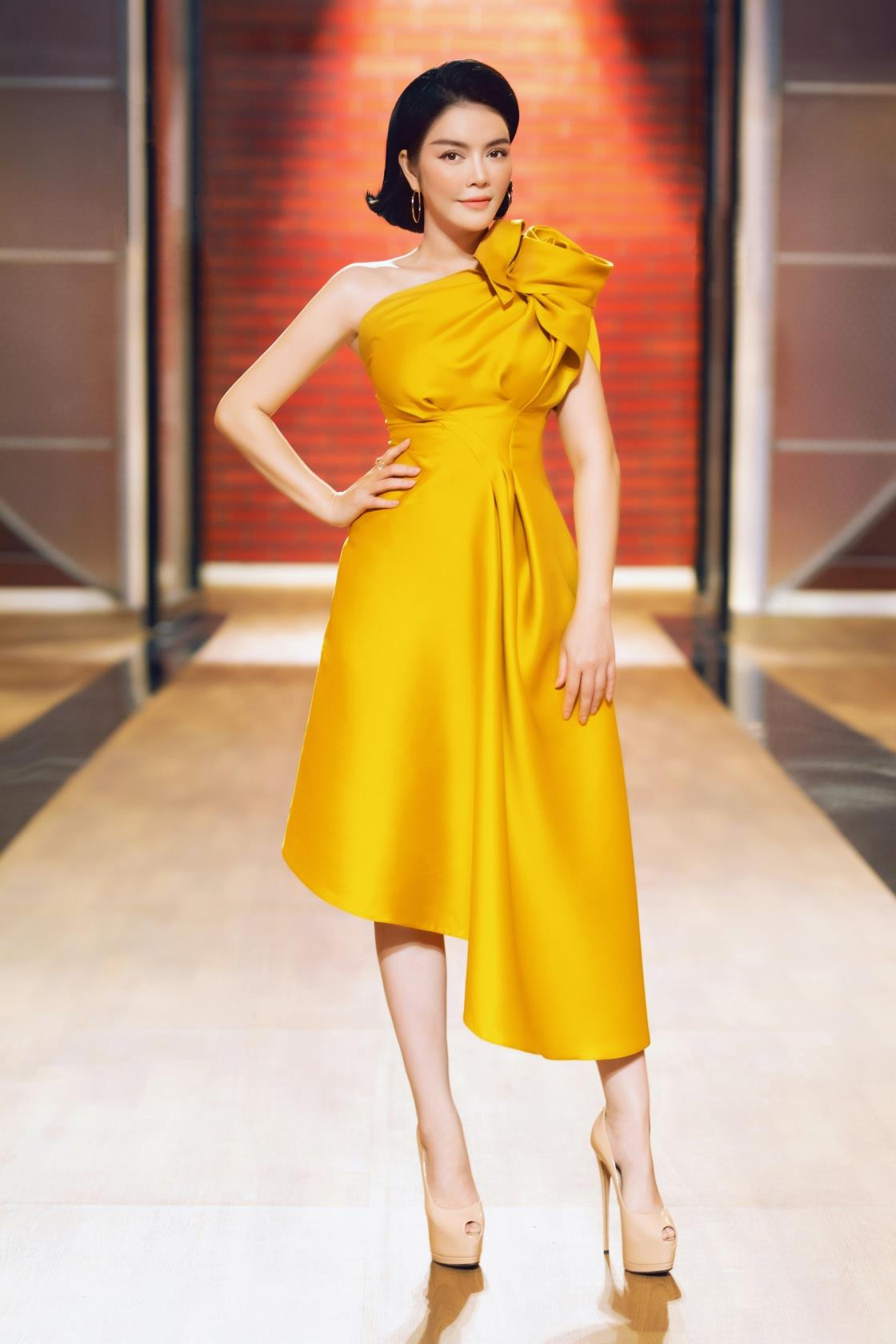 Lý Nhã Kỳ xuất hiện đẹp lộng lẫy 