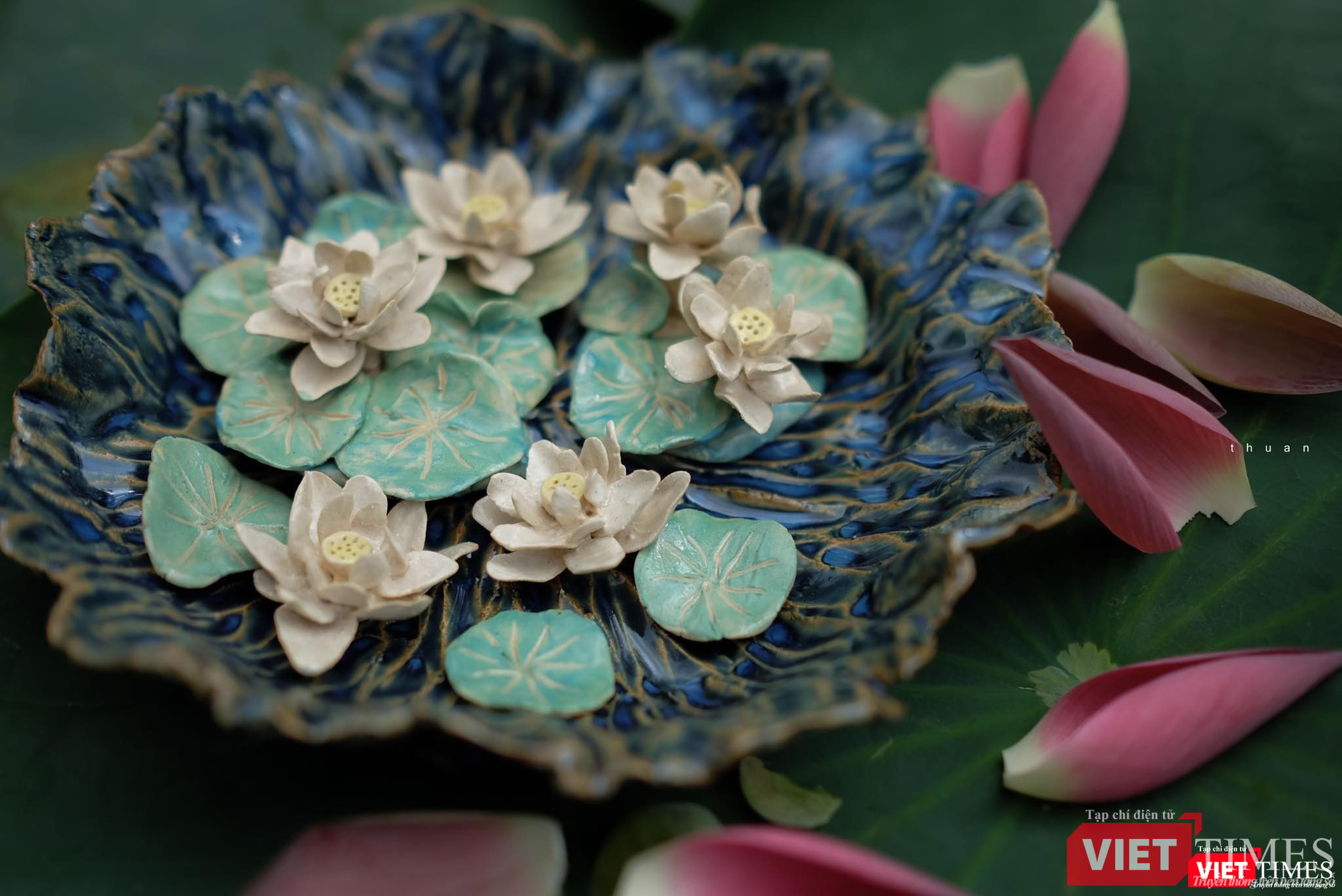 Tác phẩm càng nhỏ, độ khó càng cao