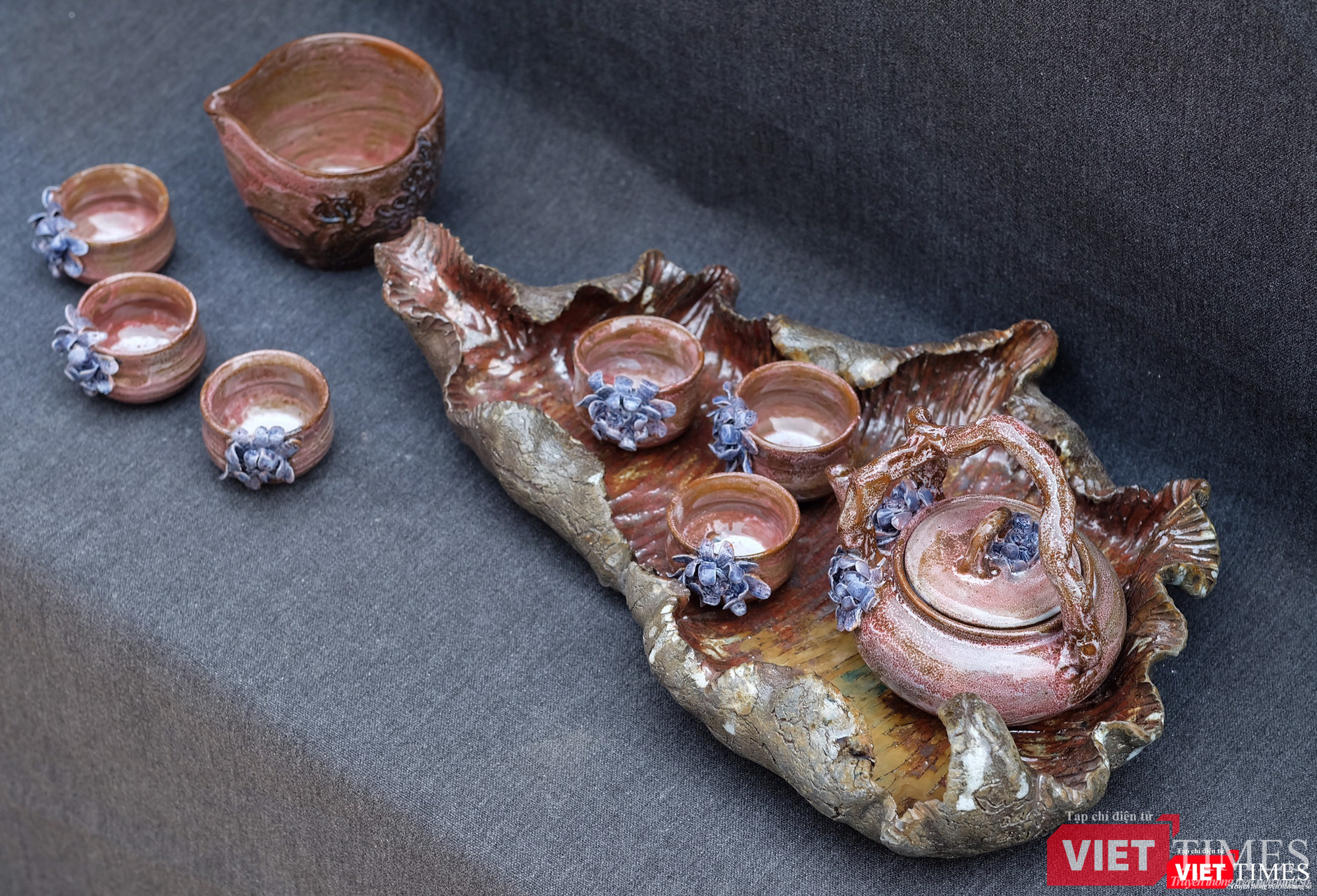 Mỗi bộ tác phẩm có vẻ đẹp khác nhau Mỗi bộ tác phẩm có vẻ đẹp khác nhau