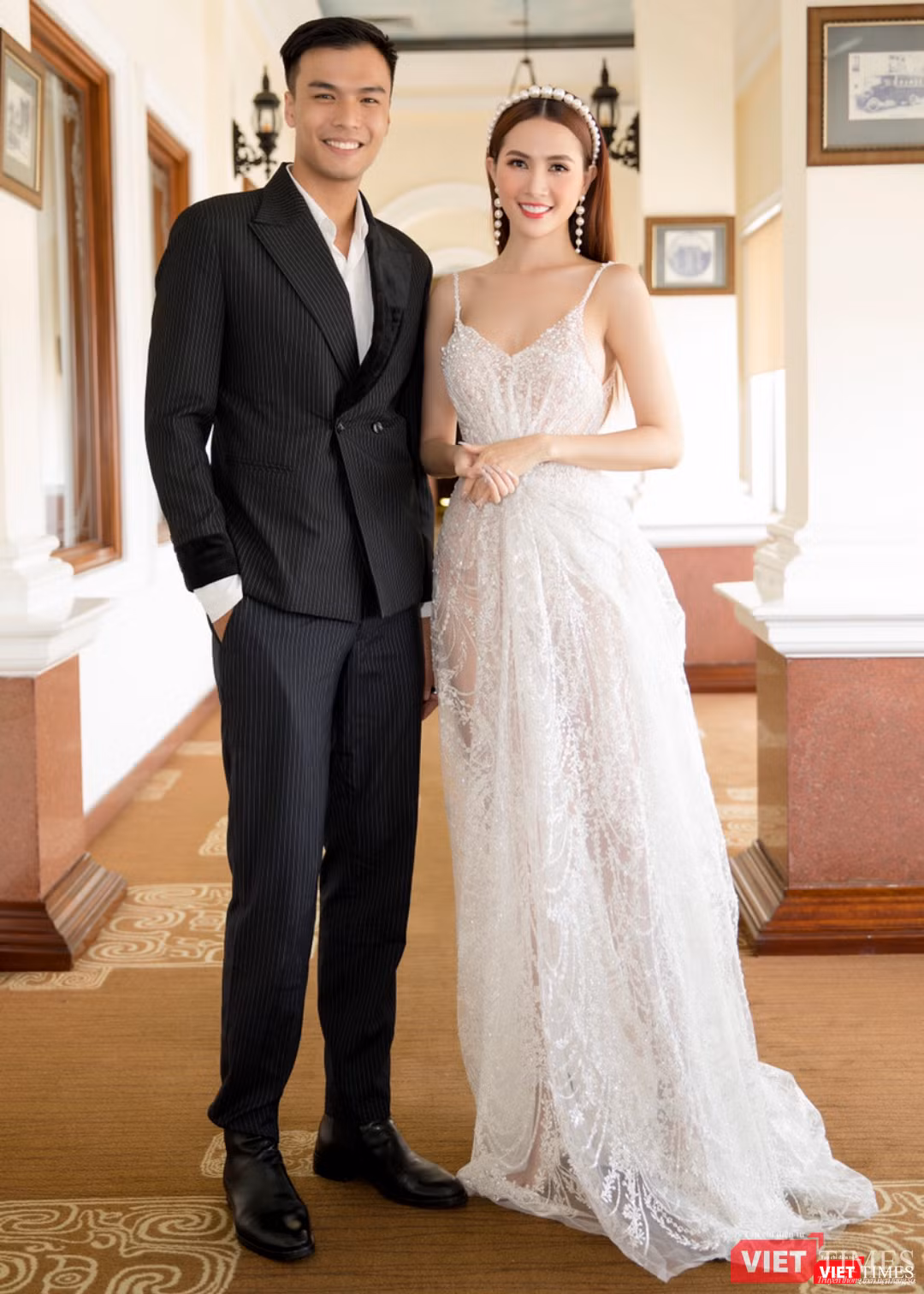 Nam diễn viên Mạnh Lân vào vai Kim Trọng, Phan Thị Mơ hóa thân thành Kiều@ Nam diễn viên Mạnh Lân vừa vào vai Kim Trọng vừa hóa thân vào hình tượng Thúc Sinh