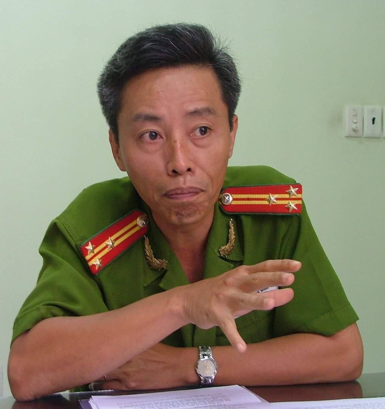 Tướng Phan Anh Minh: “Mày học luật, theo mày, nếu như Cơ quan điều tra khởi tố người nhận hối lộ, người môi giới hối lộ mà không khởi tố người đưa hối lộ được không?" m