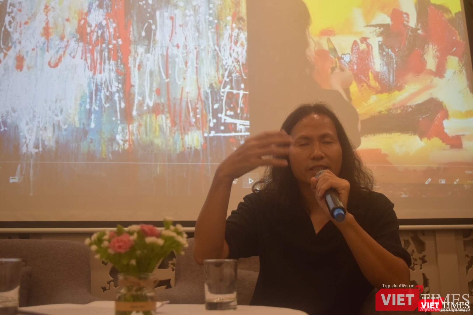 Nghệ sĩ Ngô Lực say sưa nói về những dự án