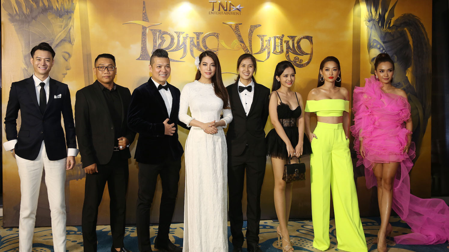 Khách đến tham dự buổi công bố phim 