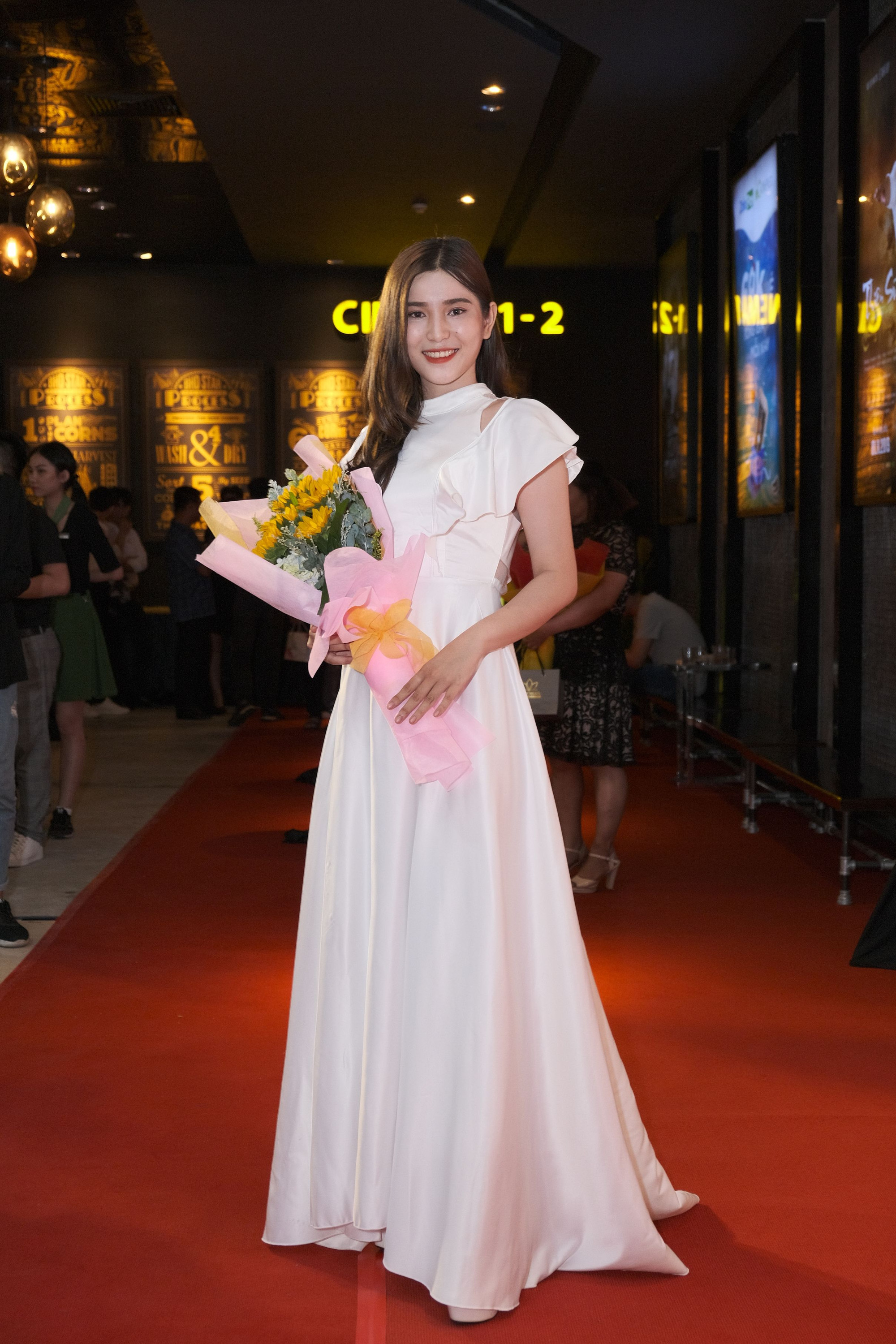 Diễn viên Thái Ngân