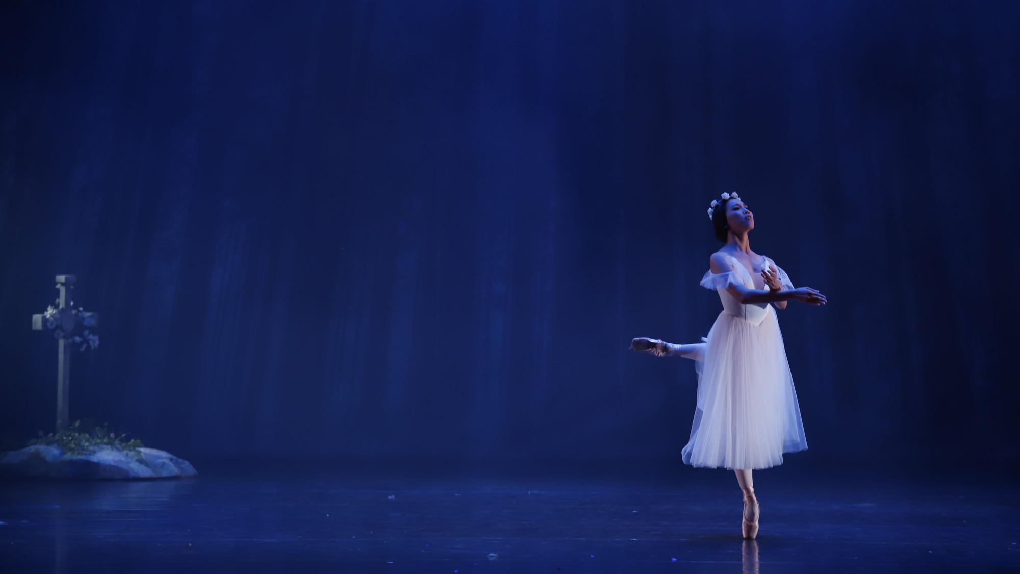 Đỗ Hoàng Khang Ninh thủ vai Giselle mang tới cho khán giả nhiều cung bậc cảm xúc Đỗ Hoàng Khang Ninh thủ vai Giselle mang tới cho khán giả nhiều cung bậc cảm xúc