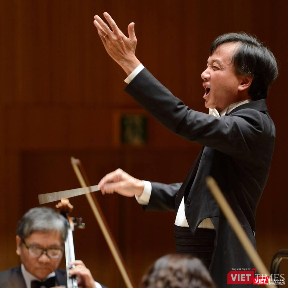 Nhạc trưởng Trần Vương Thạch sẽ chỉ huy đêm diễn Nhạc trưởng Trần Vương Thạch sẽ chỉ huy đêm diễn