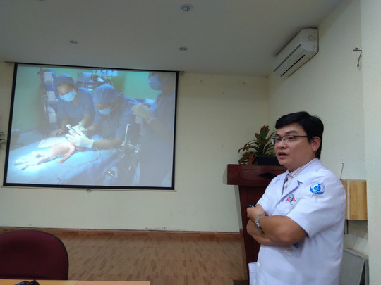 Bác sĩ Nguyễn Đức Tuấn, Trưởng Đơn vị Phẫu thuật Tim, Bệnh viện Nhi đồng 1 (TP HCM) Bác sĩ Nguyễn Đức Tuấn, Trưởng Đơn vị Phẫu thuật Tim, Bệnh viện Nhi đồng 1 (TP HCM)