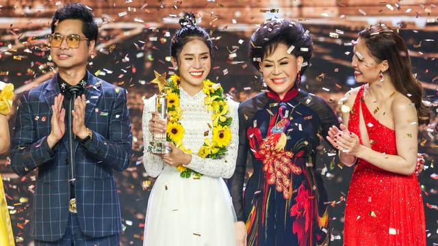 Ngôi vị quán quân thuộc về Phương Ý - thí sinh đội Ngọc Sơn - Giang Hồng Ngọc. Ngôi vị quán quân thuộc về Phương Ý - thí sinh đội Ngọc Sơn - Giang Hồng Ngọc.