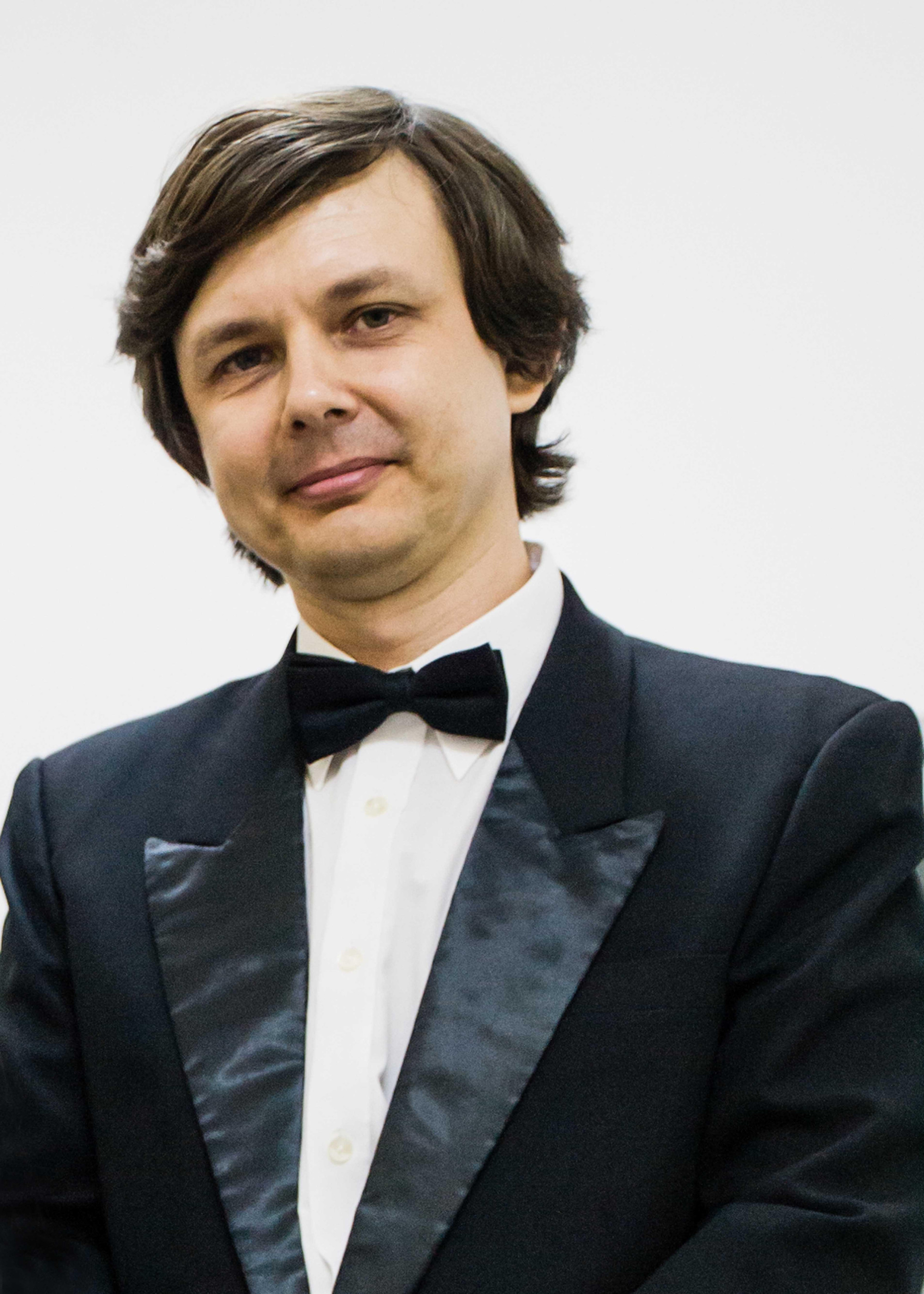 Nghệ sĩ Igor Chystokletov sinh tại Nga và giảng dạy tại Nhạc Viện TP HCM đến năm 1999, sẽ trình diễn tác phẩm của nhà soạn nhạc gốc Nga - Rachmaninov Nghệ sĩ Igor Chystokletov sinh tại Nga và giảng dạy tại Nhạc Viện TP HCM đến năm 1999, sẽ trình diễn tác phẩm của nhà soạn nhạc gốc Nga - Rachmaninov