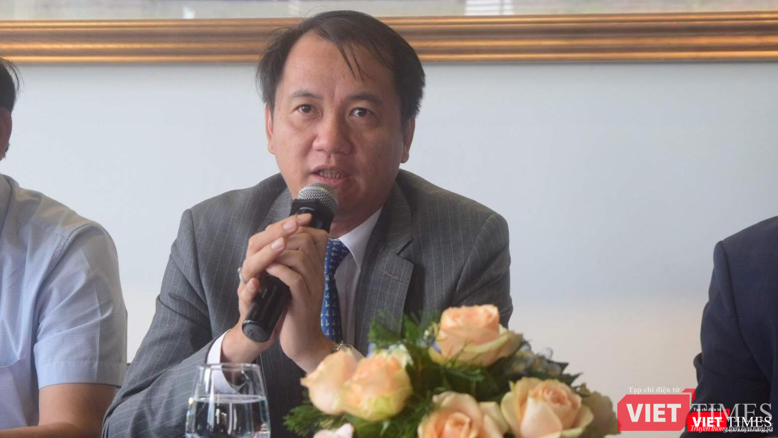 TS Phương Hoàng Kim 