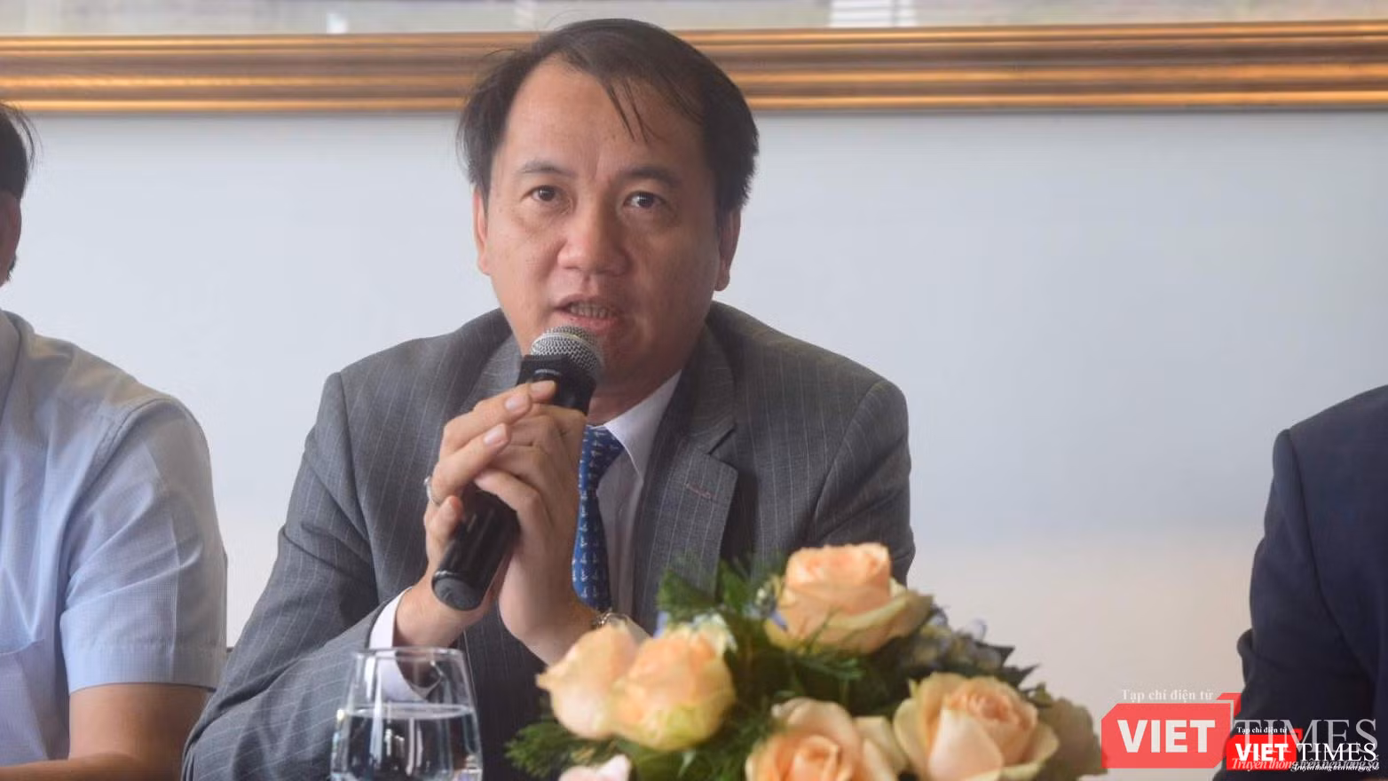 TS Phương Hoàng Kim 