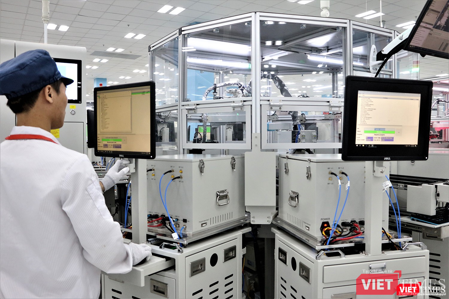 Đây là máy lắp mạch sóng di động và Wi-Fi