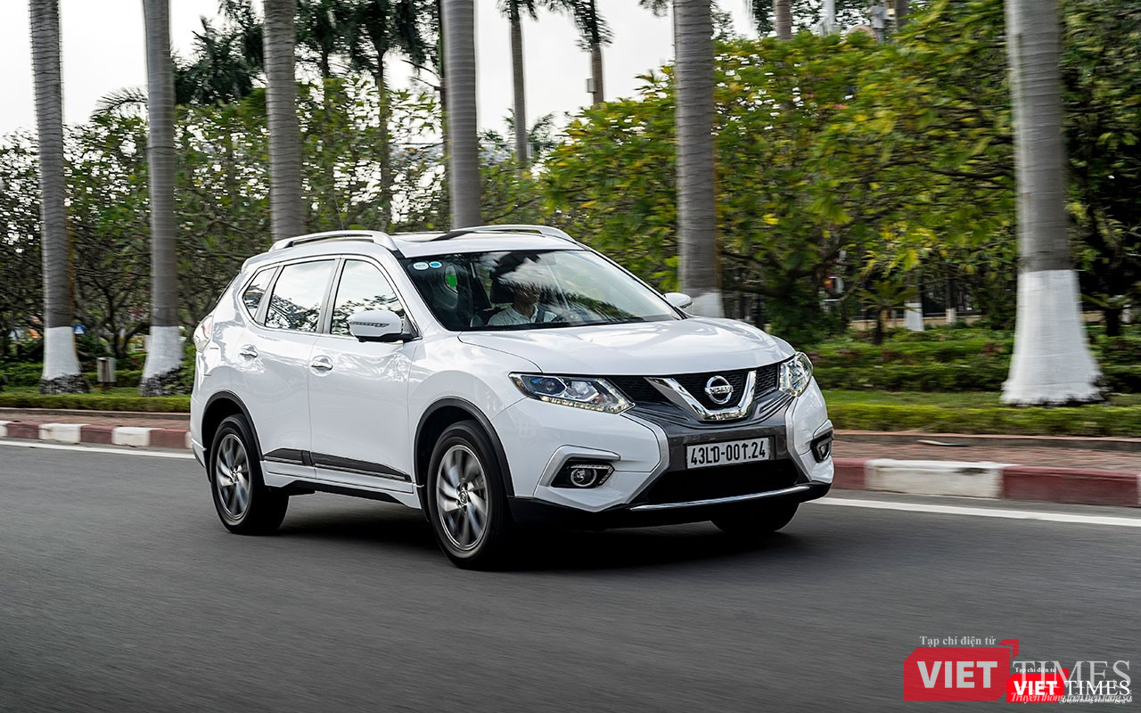 Cả hai phiên bản X-Trail V-Series 2.0 và 2.5 đều mang đến cảm giác dư dả về sức mạnh khi đi trong đô thị.