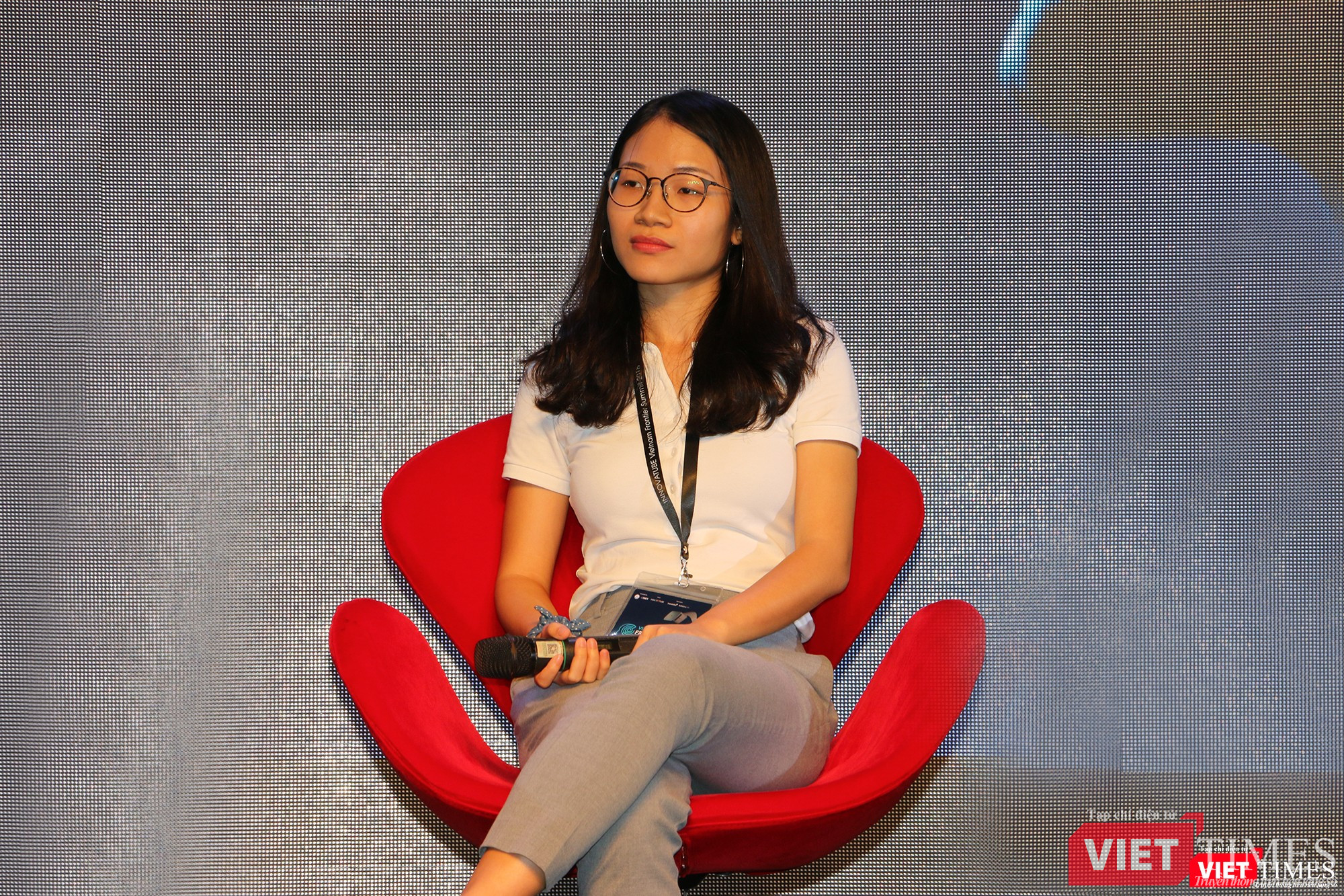 chị Phạm Khánh Linh, người sáng lập Logivan chị Phạm Khánh Linh, người sáng lập Logivan