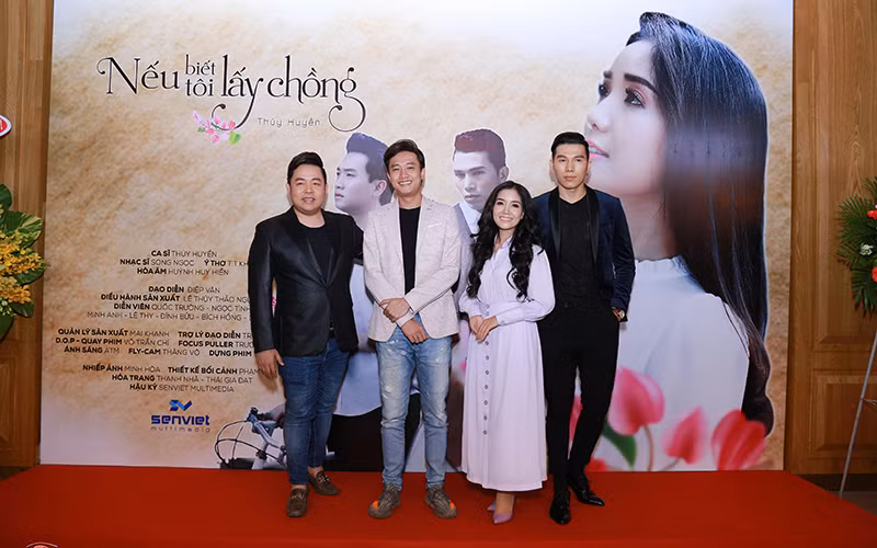 MV nhận được tình cảm và sự chia sẻ của nhiều đồng nghiệp trong giới âm nhạc, trong đó có đàn anh Quang Lê