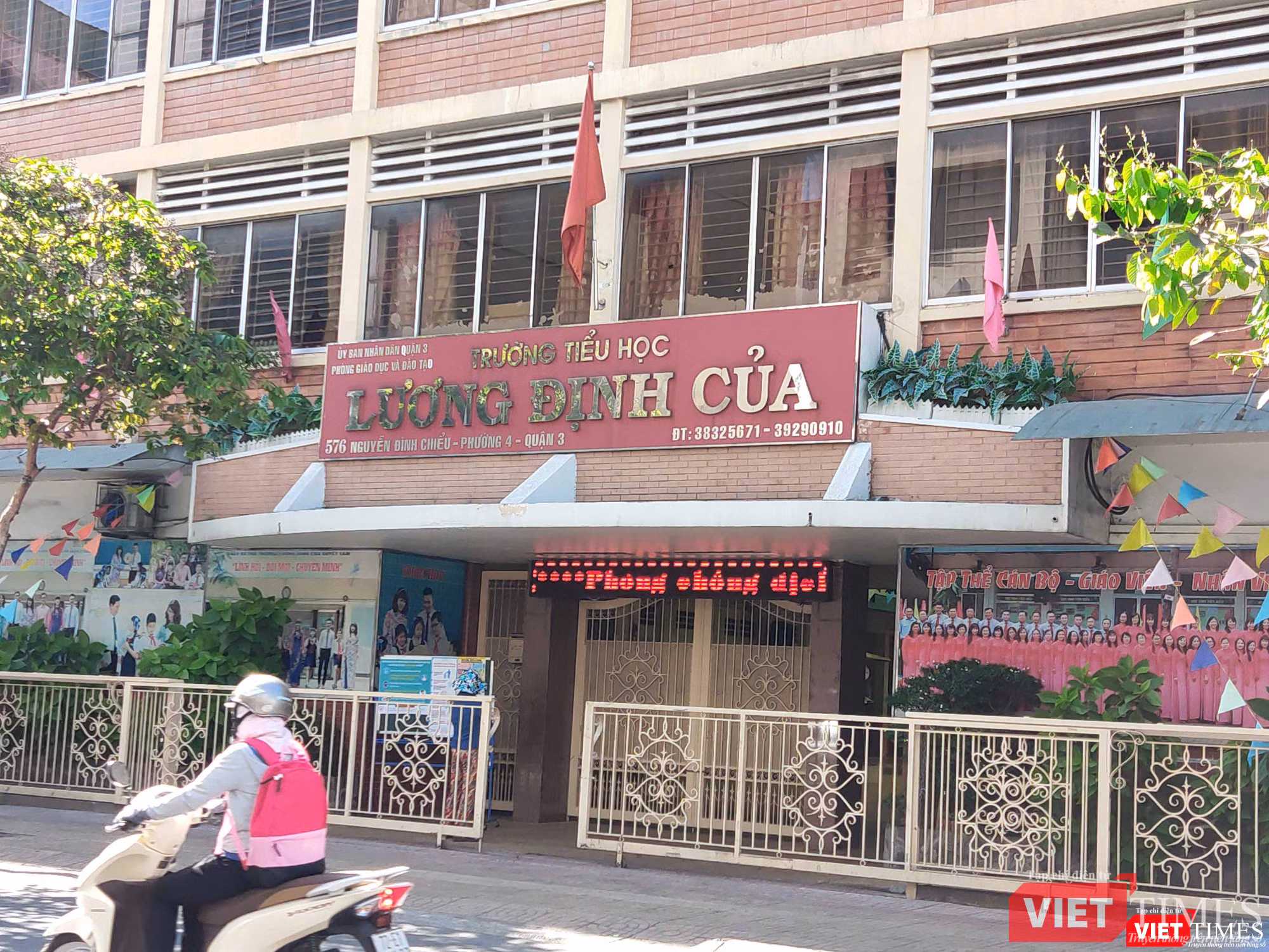 Trường tiểu học Lương Định Của (Quận 3) và tất cả các trường đã cho học sinh nghỉ học theo chỉ đạo từ UBND 