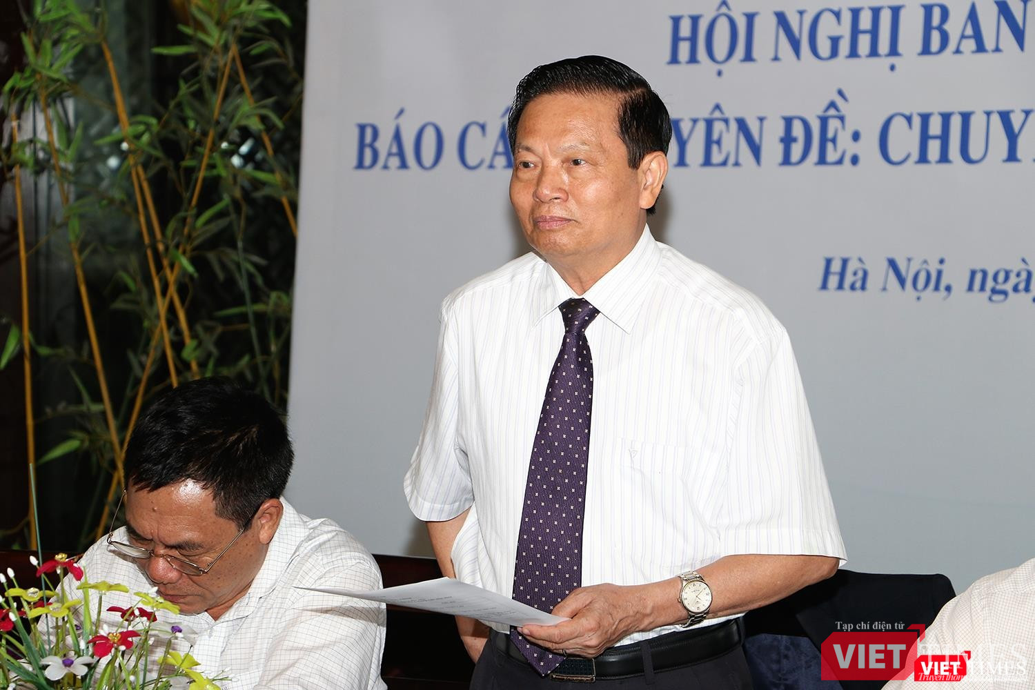 ông Lê Doãn Hợp - Chủ tịch Danh dự VDCA phát biểu tại Hội nghị ông Lê Doãn Hợp - Chủ tịch Danh dự VDCA phát biểu tại Hội nghị