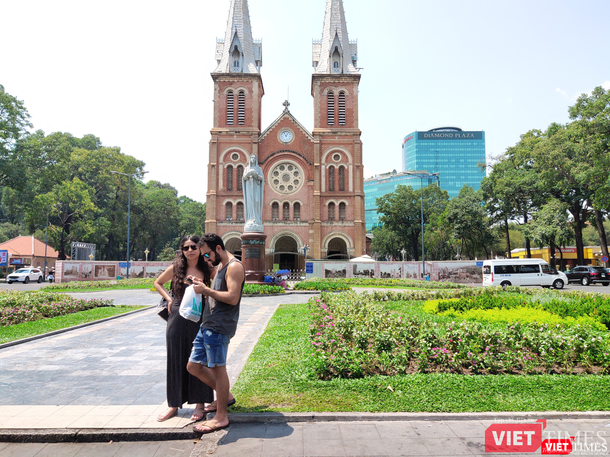 Theo bà Ánh Hoa, Sở Du lịch sẽ truyền thông mạnh hơn tới các du khách lẻ chưa đeo khẩu trang