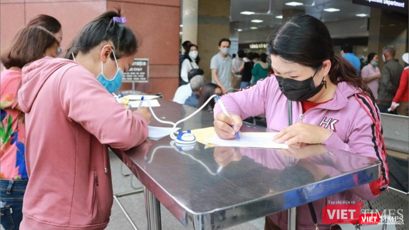 Điền phiếu sàng lọc ngay từ cổng BV