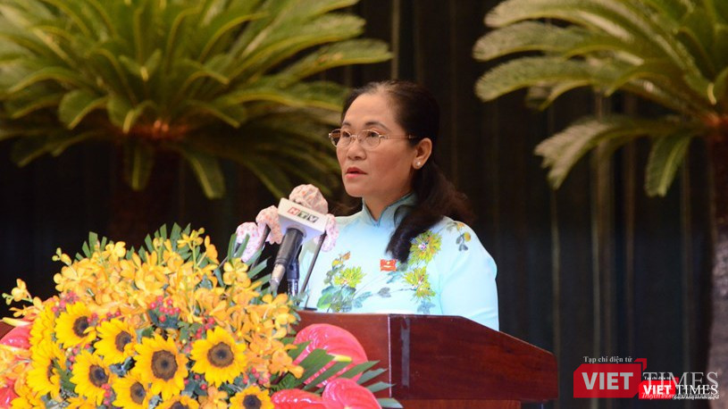 Phó Bí thư Thành ủy, Chủ tịch Hội đồng Nhân dân TP.HCM Nguyễn Thị Lệ chủ trì kỳ họp