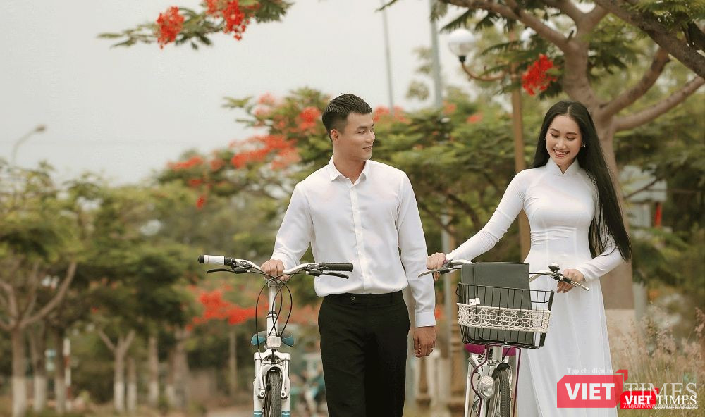 Những khoảnh khắc áo trắng sân trường dưới ống kính của nhiếp ảnh gia Lý Võ Phú Hưng Những khoảnh khắc áo trắng sân trường dưới ống kính của nhiếp ảnh gia Lý Võ Phú Hưng