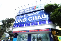 Giá xăng lập kỷ lục mới, Long Châu không tăng giá thuốc, miễn phí giao thuốc tận nhà