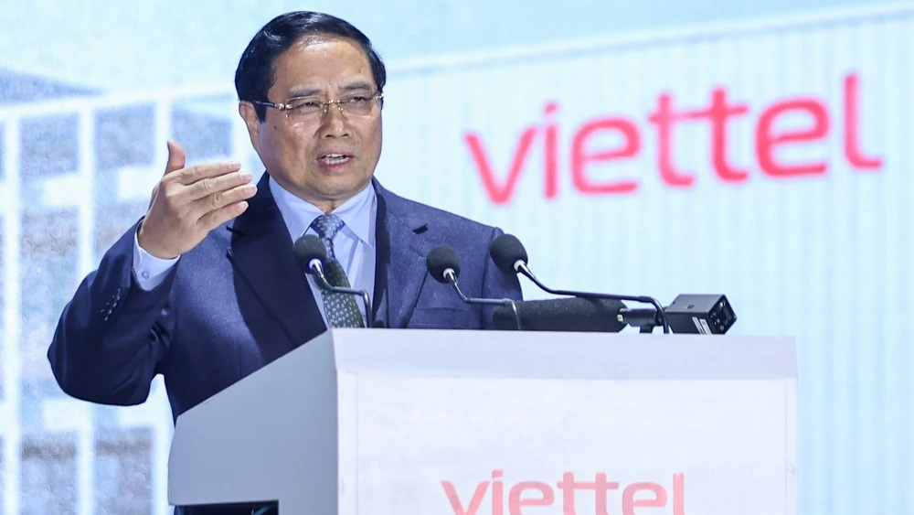 Thủ tướng nêu 5 ý nghĩa của sự kiện Việt Nam khởi công nhà máy chế tạo chip đầu tiên