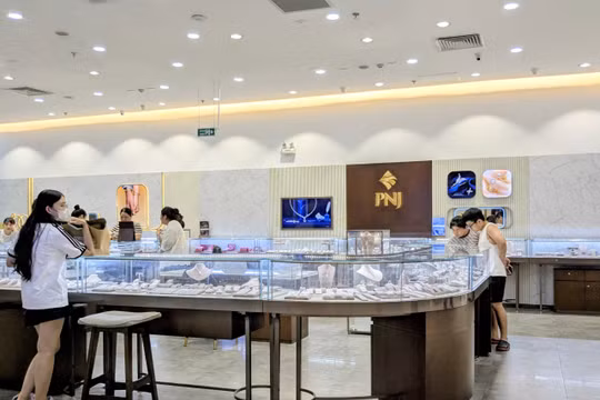PNJ chỉ định 110/430 cửa hàng nhận mua lại vàng, kim cương