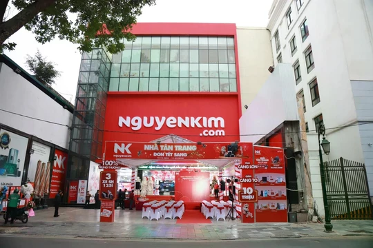 Vì sao Nguyễn Kim đánh mất “ngai vàng” ngành điện máy?