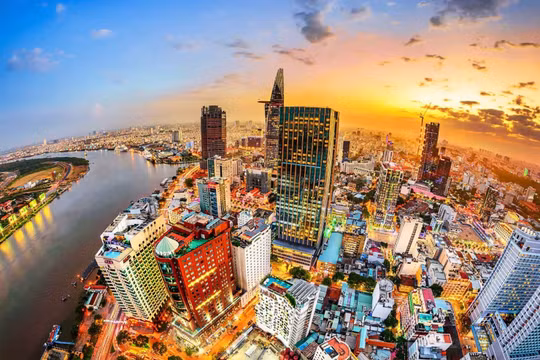 Từ tụt hậu 25 năm, quy mô kinh tế Việt Nam có thể vượt Thái Lan trong năm 2026